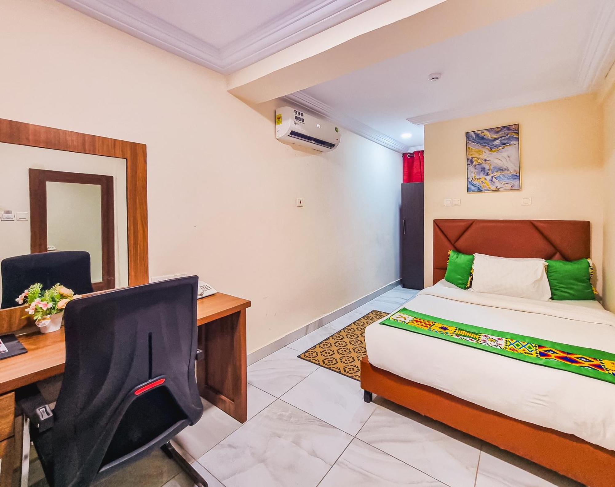 Rhogem Hotel Sekondi-Takoradi Exterior photo